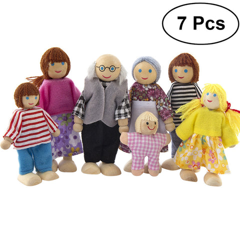 7pcs Wooden Dolls Pretend Play Set Dolls Family for Children Kids Figure Toy Dollhouse Gift