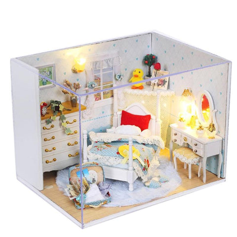 Assemble DIY Doll House Wooden Doll Houses Miniature Dollhouse Furniture Kit Toys for children Christmas Gift